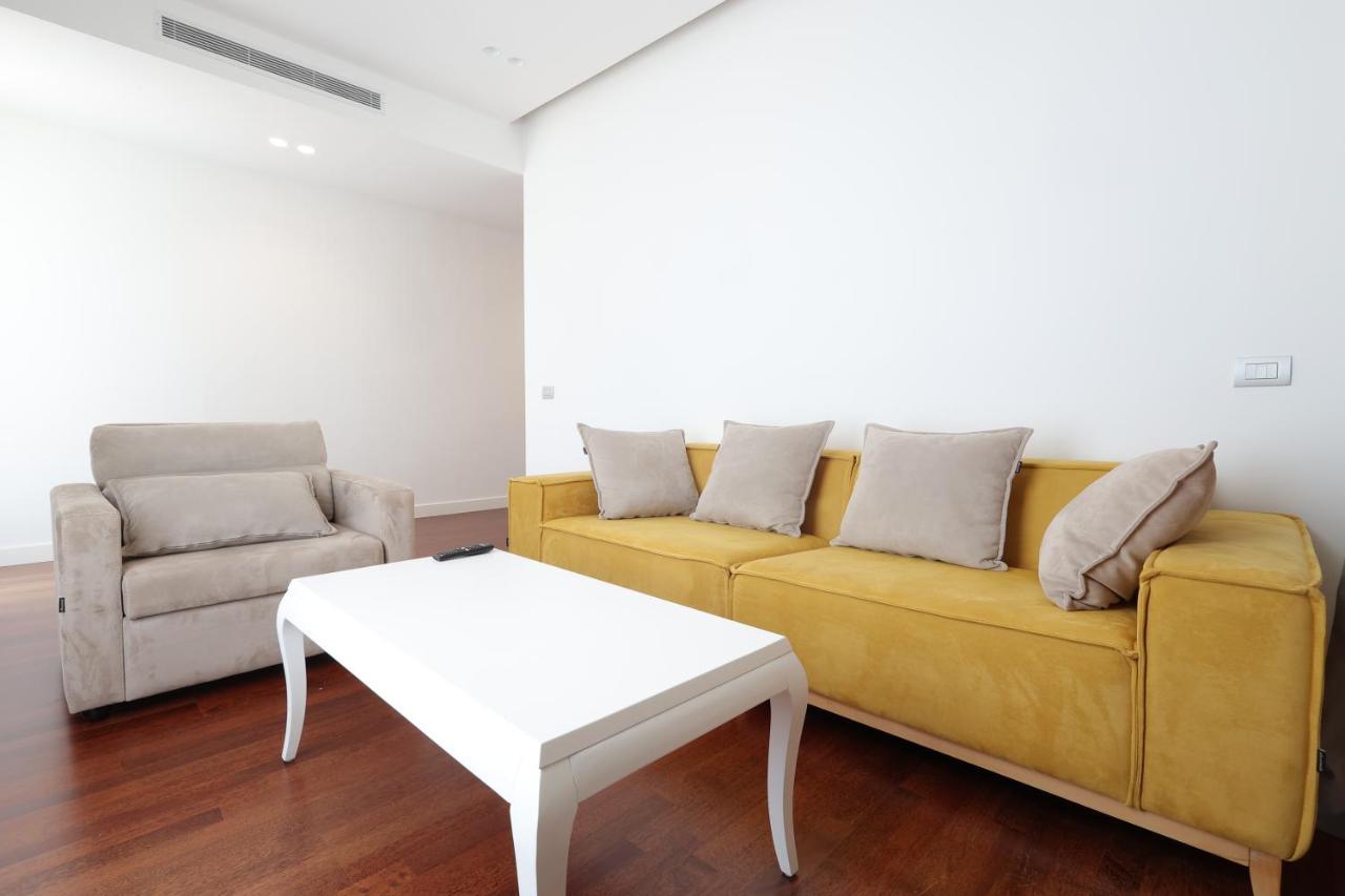 Harbour Hotel Sarandë エクステリア 写真
